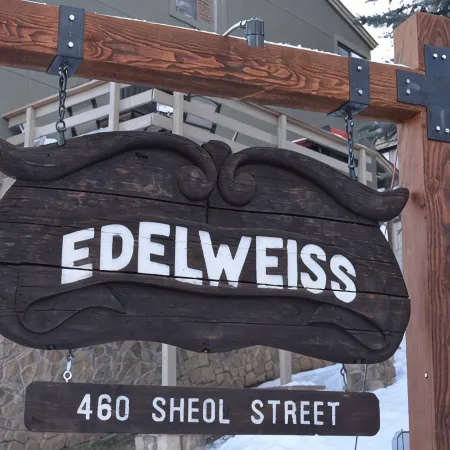 Ski In, Ski Out! Cozy Mountainside Townhome at Purgatory Resort - Edelweiss #7