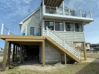 Sounds Groovy Obx: Waterfront Home with Dock - Boutique