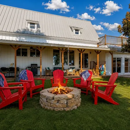 4Br Granbury Lakefront Home w/ Hot Tub, Dock & Game Room