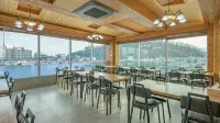 Yeongdeok Meriel Pool Villa - 4-Star
