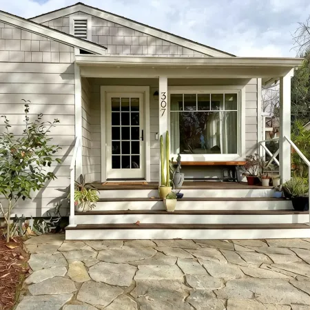The Alley House - Historic District Garden Bungalow