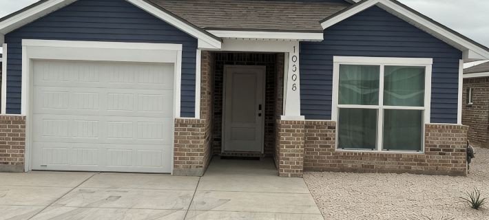 Charming 3-bedroom, 6 beds, 2 bathroom, house with AC and WiFi in awesome Odessa Hotels in Ector County