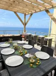Family-sized villa- 5 mins from secluded beach! 10 mins from city centre! - 3-Star
