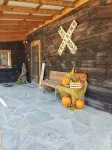 A unique cabin, comfortable with private hot tub!
