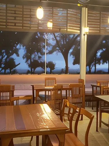 รูปภาพของYellow House Rayong