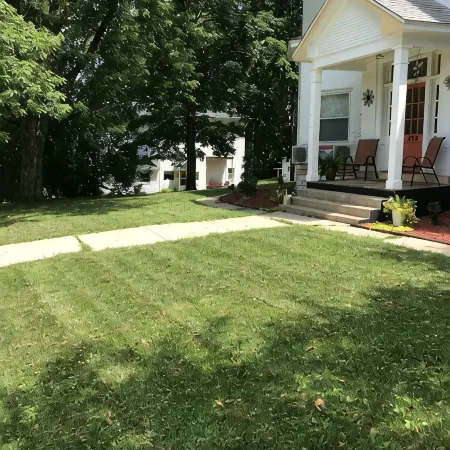 Day Street Suites. Historic Phelps Mansion. Main Level Suite #2 Отели в г. Декора