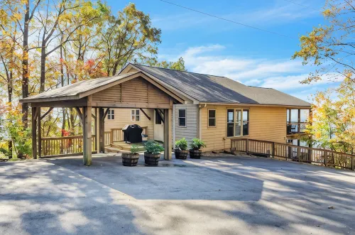 Caesar's Head Mountain Home ~ Sleeps 13 ~ Table Rock & Blue Ridge Views - Hytter