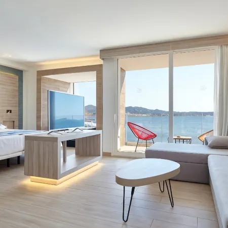 Sol Bahía Ibiza Suites