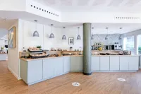 Hôtel Jules Verne - พร้อมอาหารเช้า