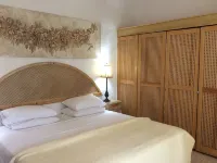 Only 3 mins walk to Beach and Beach Club - balcony