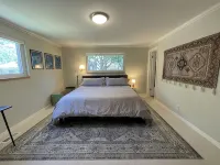Mid-Century Modern Gem next to Trails, Ski Resorts and Downtown Ogden - Homestays