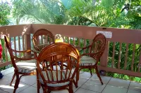 Beautiful Kamaole Beach Park two bed two bath Condo - Private Pools