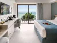 Mercure Larnaca Beach Resort