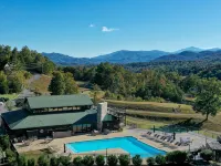 Luxury Cabin with Epic Mountain Views • Hot Tub • 10 Min to Cades Cove - 4-Star