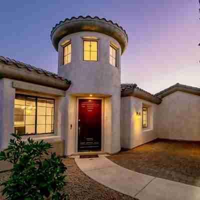 The Good Life in Goodyear.Pool.spa.Golf.Pool table minutes to ballfields/Stadium Hotel Exterior