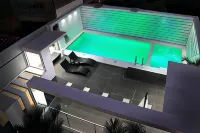 Prince Hotel - Pools