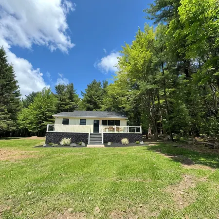 Lakefront Retreat, near All Star Village, in the Catskills