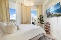 Ritz Carlton 3 bedroom Condo - Beach