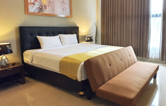Cinnamon's Hotel