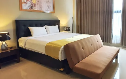Cinnamon's Hotel