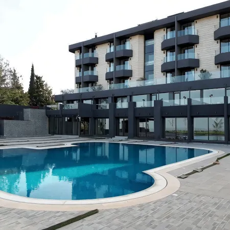 Le Pave Residences