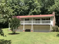 Back Your Boat Into Center Hill Lake From Our Home!  Swim, Fish, Hunt, Relax! - 4-Star