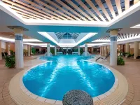 Aquarell Hotel - Kolam Renang