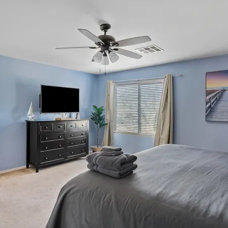 Prime Glendale Location 8-Mins From Westgate Entertainment!