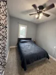 2-bedroom apartment close to uptown Creston with WiFi and off street parking. -  Ferienwohnungen