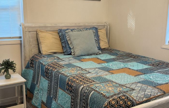 Relax and Unwind at a Peaceful Retreat Near Rend Lake