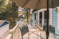 New, pet friendly home, only a 2 minute drive to Lake Mich. with beach access
