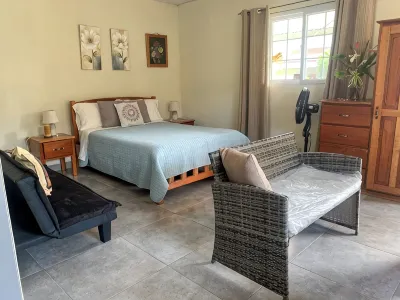 Escape to Paradise at Venus Lodging House, Alto Boquete Отели в г. 