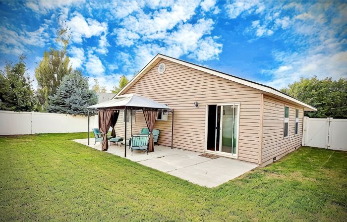 3-bedroom house in charming Jerome with AC