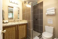 Cococabana3 newly renovated 1BR/1BA apar in downtown Coco, 5 min walk to beach.
