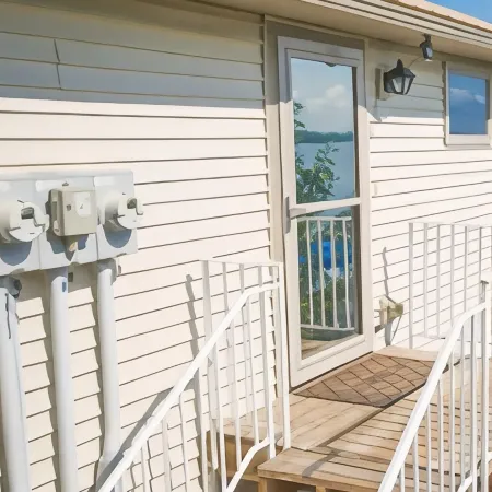 Leech Lake Cabin with Gorgeous Views!  2Br/2ba Pet Friendly! 6 Person Hot Tub!