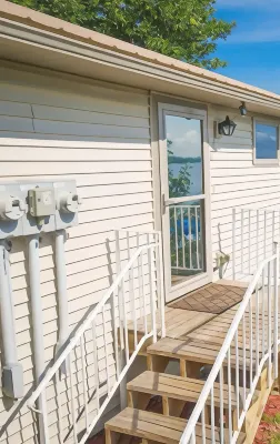 Leech Lake Cabin with Gorgeous Views!  2Br/2ba Pet Friendly! 6 Person Hot Tub!