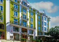 Grand Hotel London