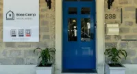 Base Camp Hostel - Hostels