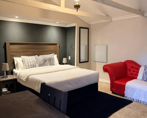 Highland Rose Country House & Serenity Spa Hotels in Dullstroom