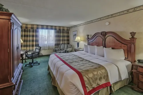Ramada Plaza by Wyndham Albuquerque Midtown - 3-Sterne