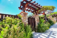 Redwood Hollow Cottages - 3-Star