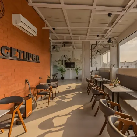 The Hosteller Hyderabad, HITEC City Отели рядом с достопримечательностью «Конгресс-центр Cyber»
