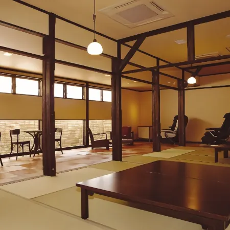 Jomontennen Onsen Shiraku No Yu Отели рядом с достопримечательностью «Железнодорожный вокзал Мизонокучи»