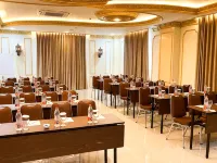 Atiyan Hotel Syariah 부키팅기 호텔