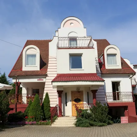 Severin Villa Living Quarters