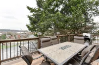 Pool&SplashPad&PlayGround OutTheBackDoor - LakeView-PoolTable-FoosBall++ - 3-Star