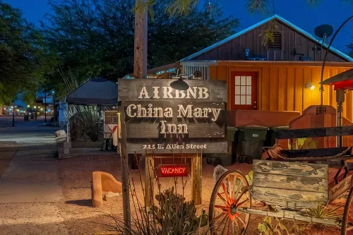 China Mary Inn: "China Mary's" House right on Historic Allen St in Tombstone