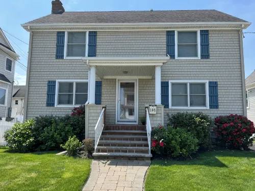 1/2 Block to Beach- Spring Lake Border- Great for Families, Easy Walk to Beach