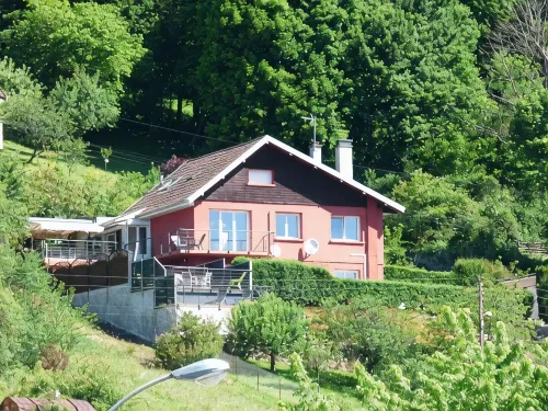 La Colline Aux Yeux Doubs