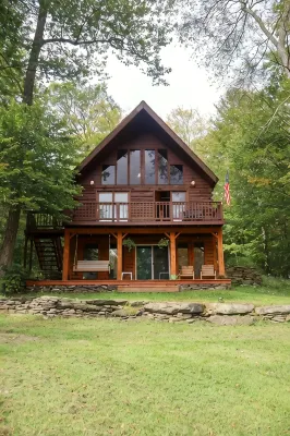 Perfect for Baseball Families, Only Minutes to the Fields But Quiet and Serene.